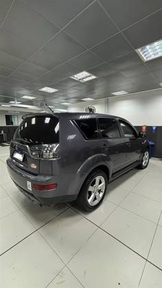 MITSUBISHI OUTLANDER 2.4 4X4 16V GASOLINA 4P AUTOMÁTICO MITSUBISHI OUTLANDER 2.4 4X4 16V GASOLINA 4P AUTOMÁTICO
